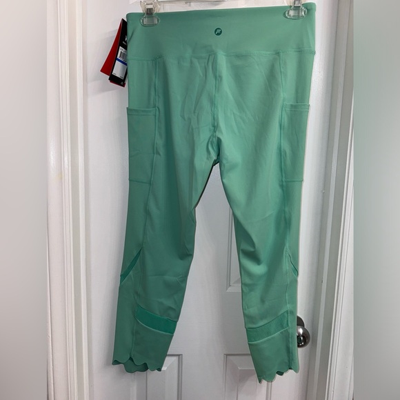 FILA Dreama Athletic Workout Cropped Tight Leggings  Mesh Cutouts/Jade Cream NEW - Picture 11 of 15